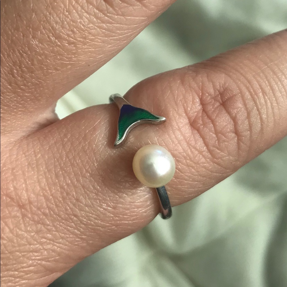 Mermaid tale ring